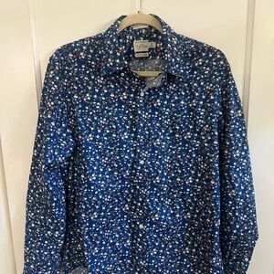 Men’s Slim Untucked Button Up